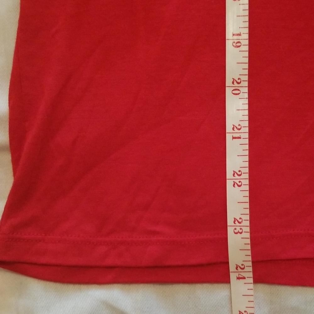 Red Rose Embroidered Tshirt - Picture 7 of 7